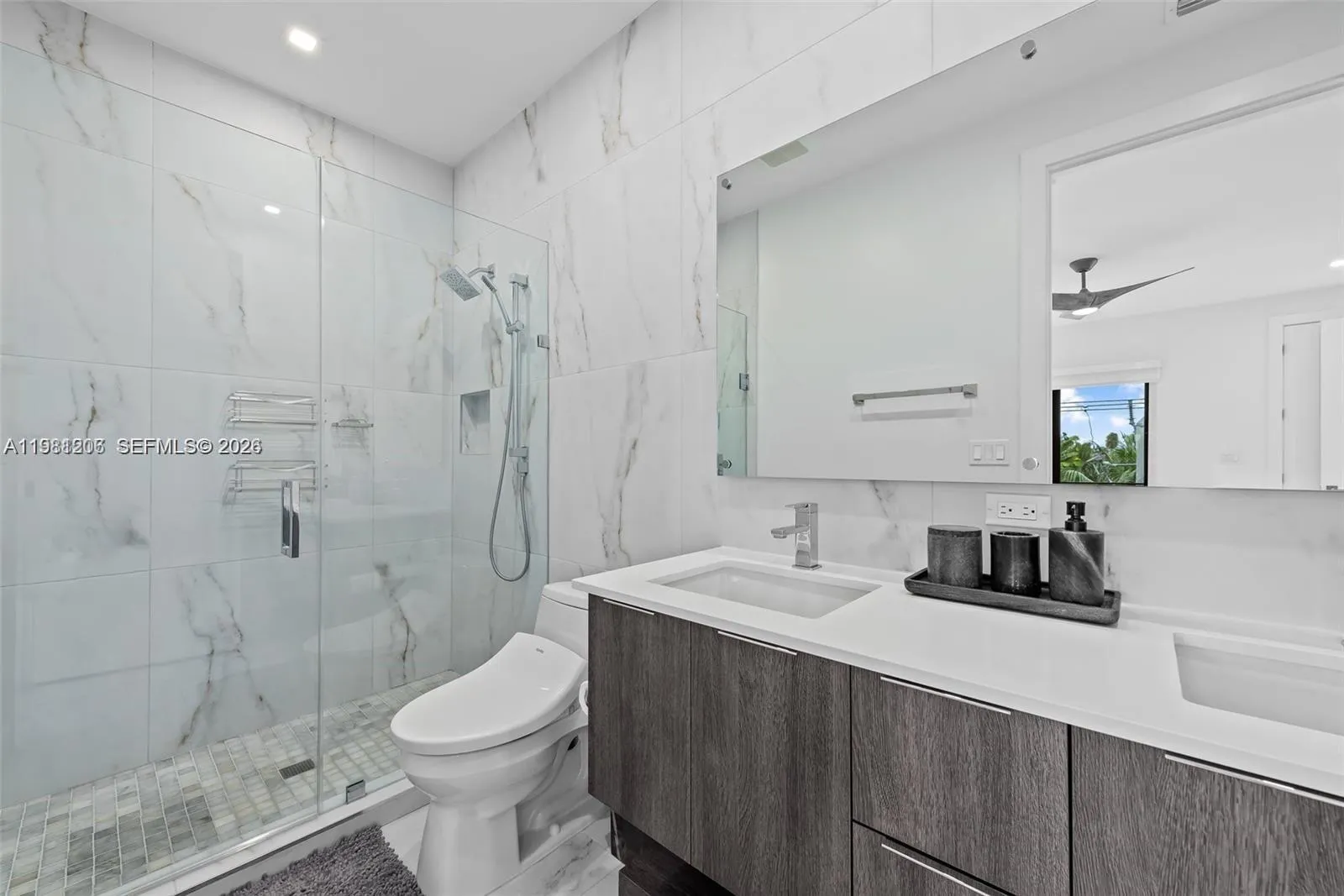 1056 N Victoria Park Rd, Fort Lauderdale, Florida, Fort Lauderdale, Florida 33304, 3 Bedrooms Bedrooms, ,3 BathroomsBathrooms,Residential Lease,For Rent,1056 N Victoria Park Rd, Fort Lauderdale, Florida ,A11981206