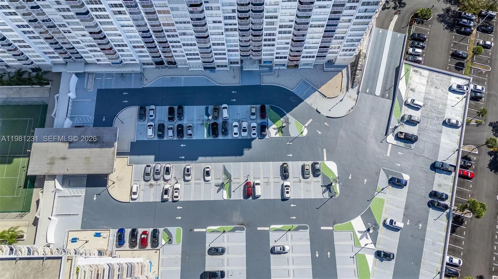 18071 Biscayne Blvd 402, Aventura, Florida 33160, Aventura, Florida 33160, 2 Bedrooms Bedrooms, ,2 BathroomsBathrooms,Residential,For Sale,18071 Biscayne Blvd 402, Aventura, Florida 33160,A11981231