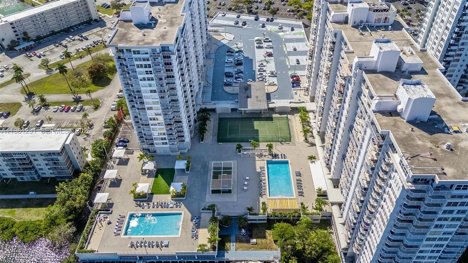 18071 Biscayne Blvd 402, Aventura, Florida 33160, Aventura, Florida 33160, 2 Bedrooms Bedrooms, ,2 BathroomsBathrooms,Residential,For Sale,18071 Biscayne Blvd 402, Aventura, Florida 33160,A11981231