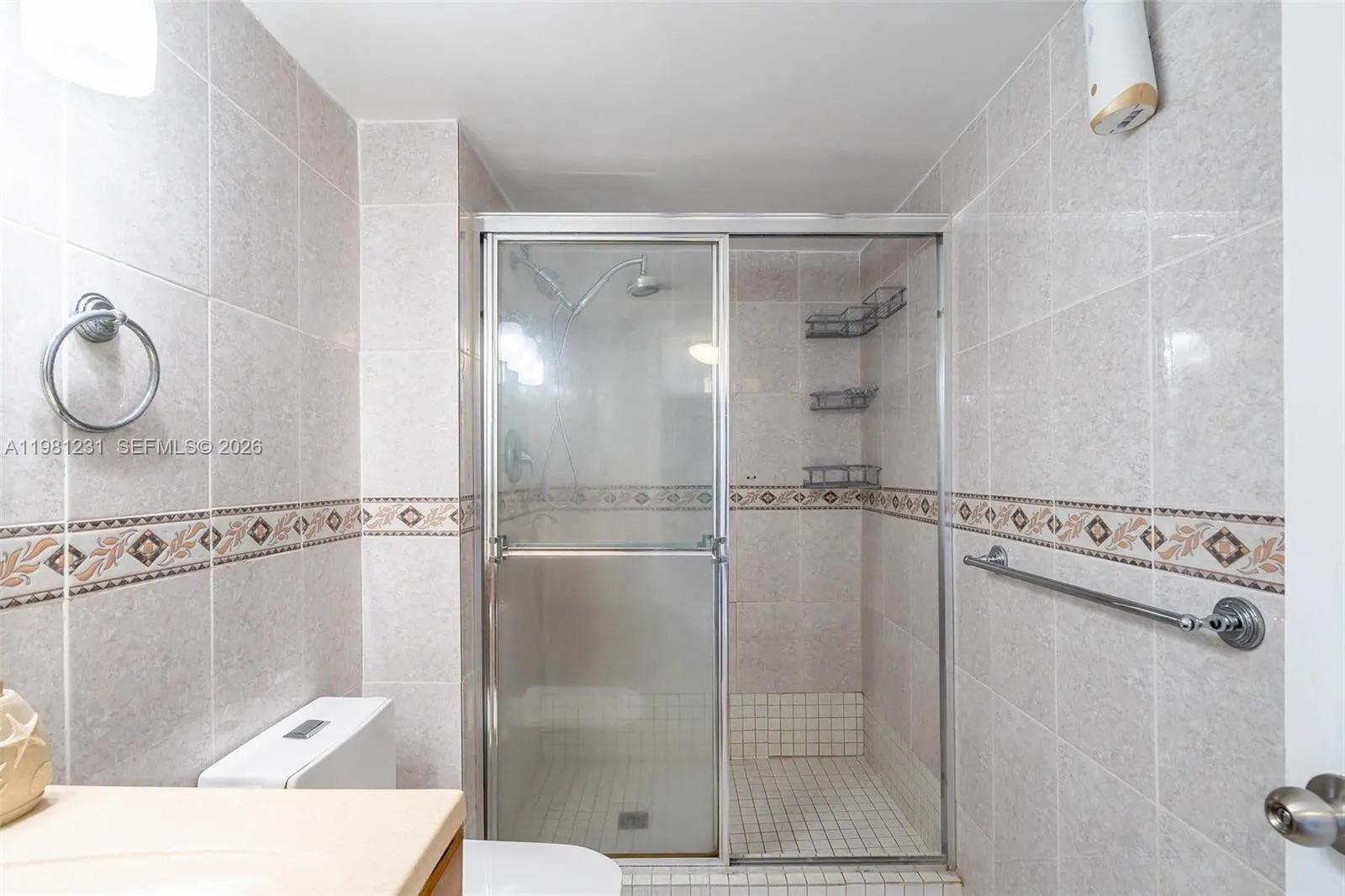 18071 Biscayne Blvd 402, Aventura, Florida 33160, Aventura, Florida 33160, 2 Bedrooms Bedrooms, ,2 BathroomsBathrooms,Residential,For Sale,18071 Biscayne Blvd 402, Aventura, Florida 33160,A11981231