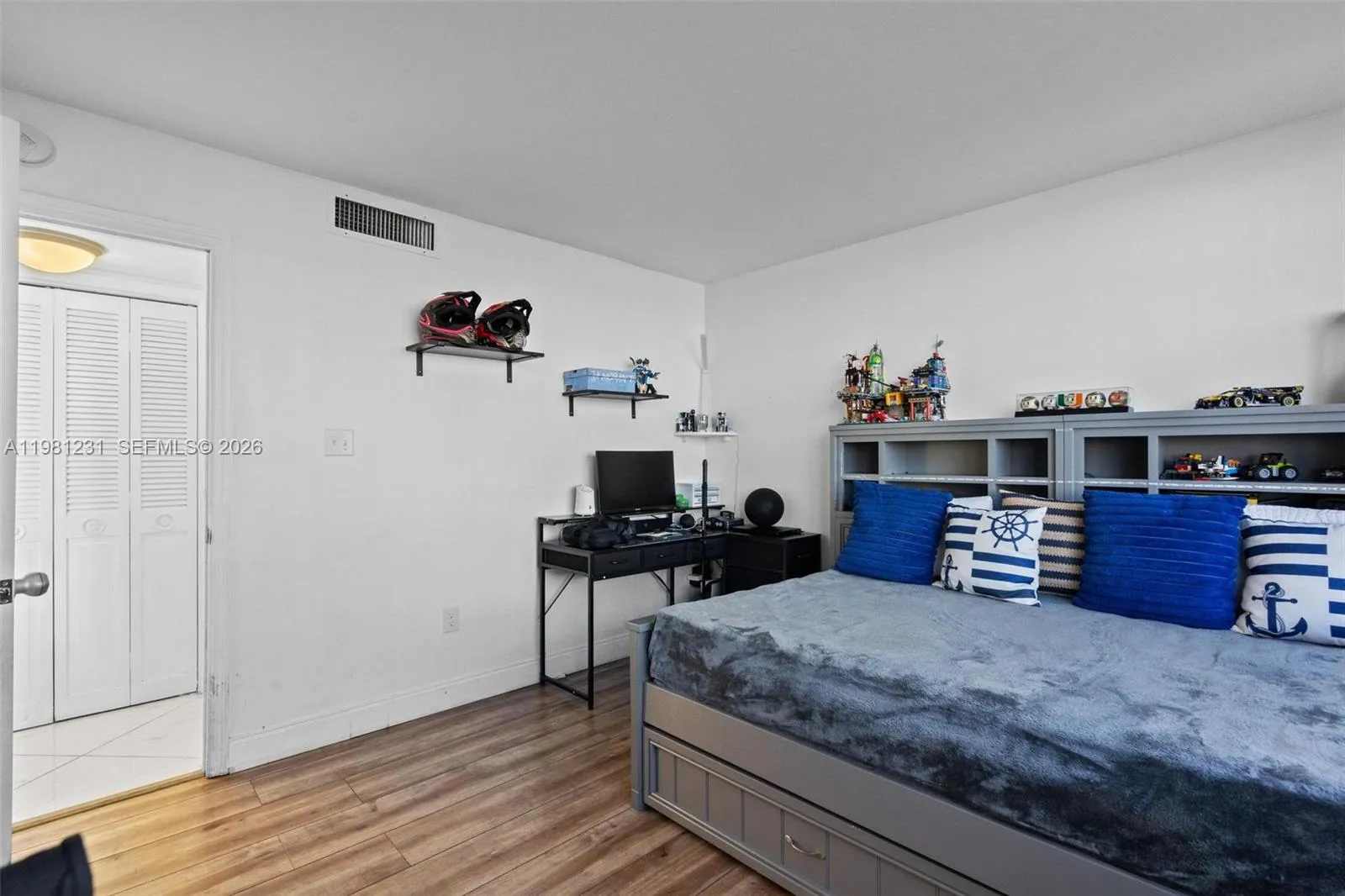 18071 Biscayne Blvd 402, Aventura, Florida 33160, Aventura, Florida 33160, 2 Bedrooms Bedrooms, ,2 BathroomsBathrooms,Residential,For Sale,18071 Biscayne Blvd 402, Aventura, Florida 33160,A11981231