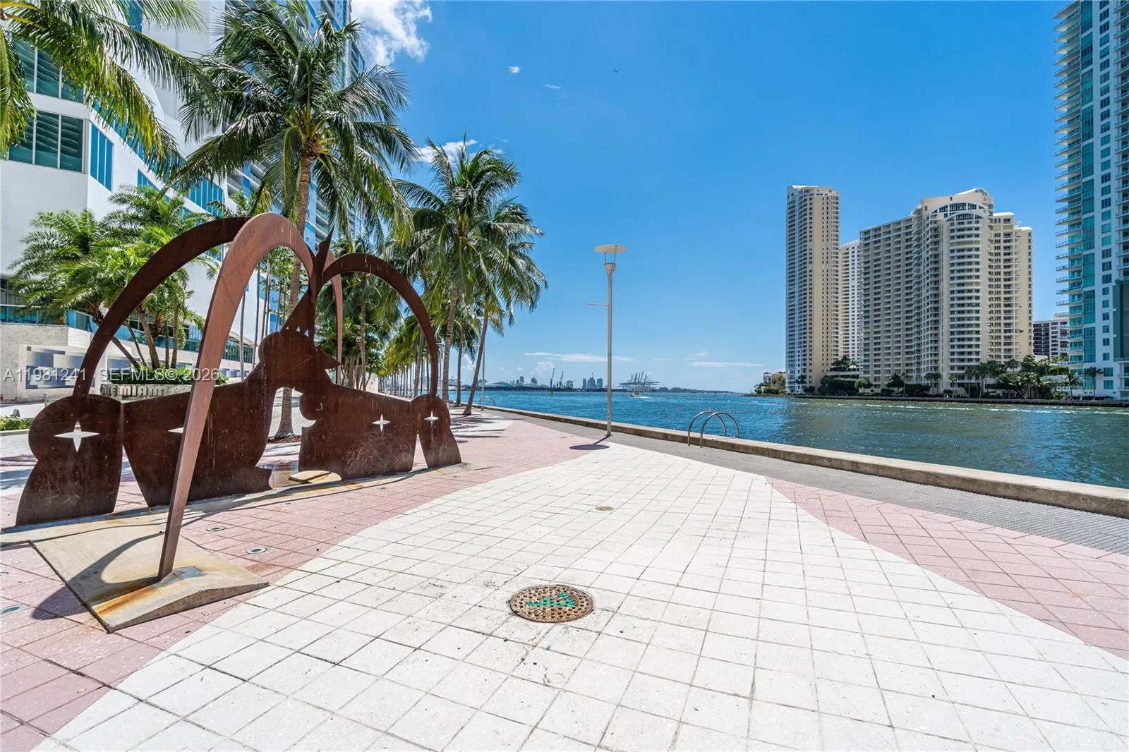 300 S Biscayne Bl T-3309, Miami, Florida 33131, Miami, Florida 33131, 1 Bedroom Bedrooms, ,1 BathroomBathrooms,Residential Lease,For Rent,300 S Biscayne Bl T-3309, Miami, Florida 33131,A11981241