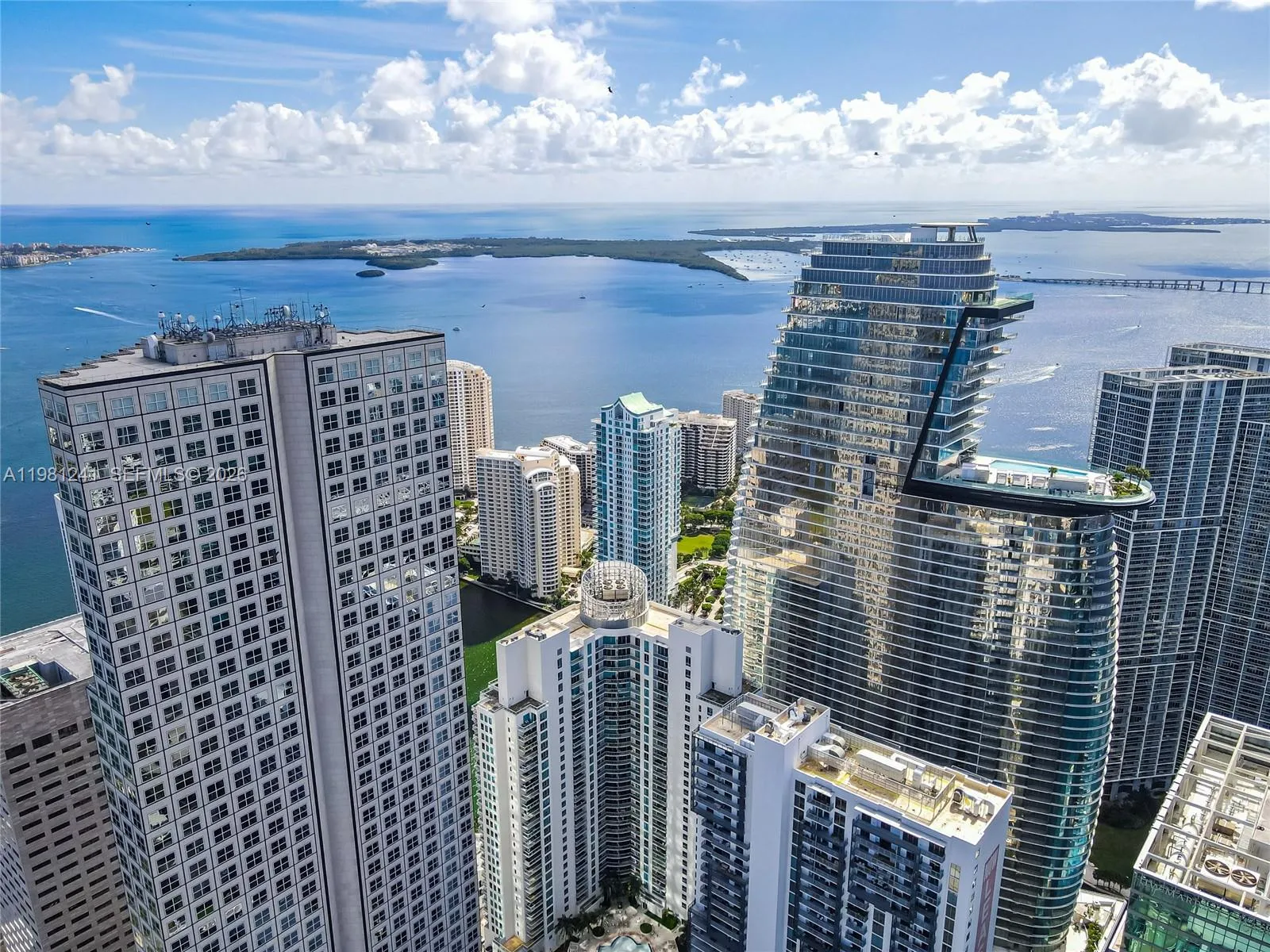300 S Biscayne Bl T-3309, Miami, Florida 33131, Miami, Florida 33131, 1 Bedroom Bedrooms, ,1 BathroomBathrooms,Residential Lease,For Rent,300 S Biscayne Bl T-3309, Miami, Florida 33131,A11981241