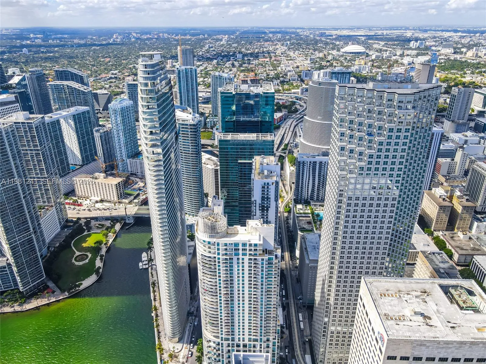 300 S Biscayne Bl T-3309, Miami, Florida 33131, Miami, Florida 33131, 1 Bedroom Bedrooms, ,1 BathroomBathrooms,Residential Lease,For Rent,300 S Biscayne Bl T-3309, Miami, Florida 33131,A11981241