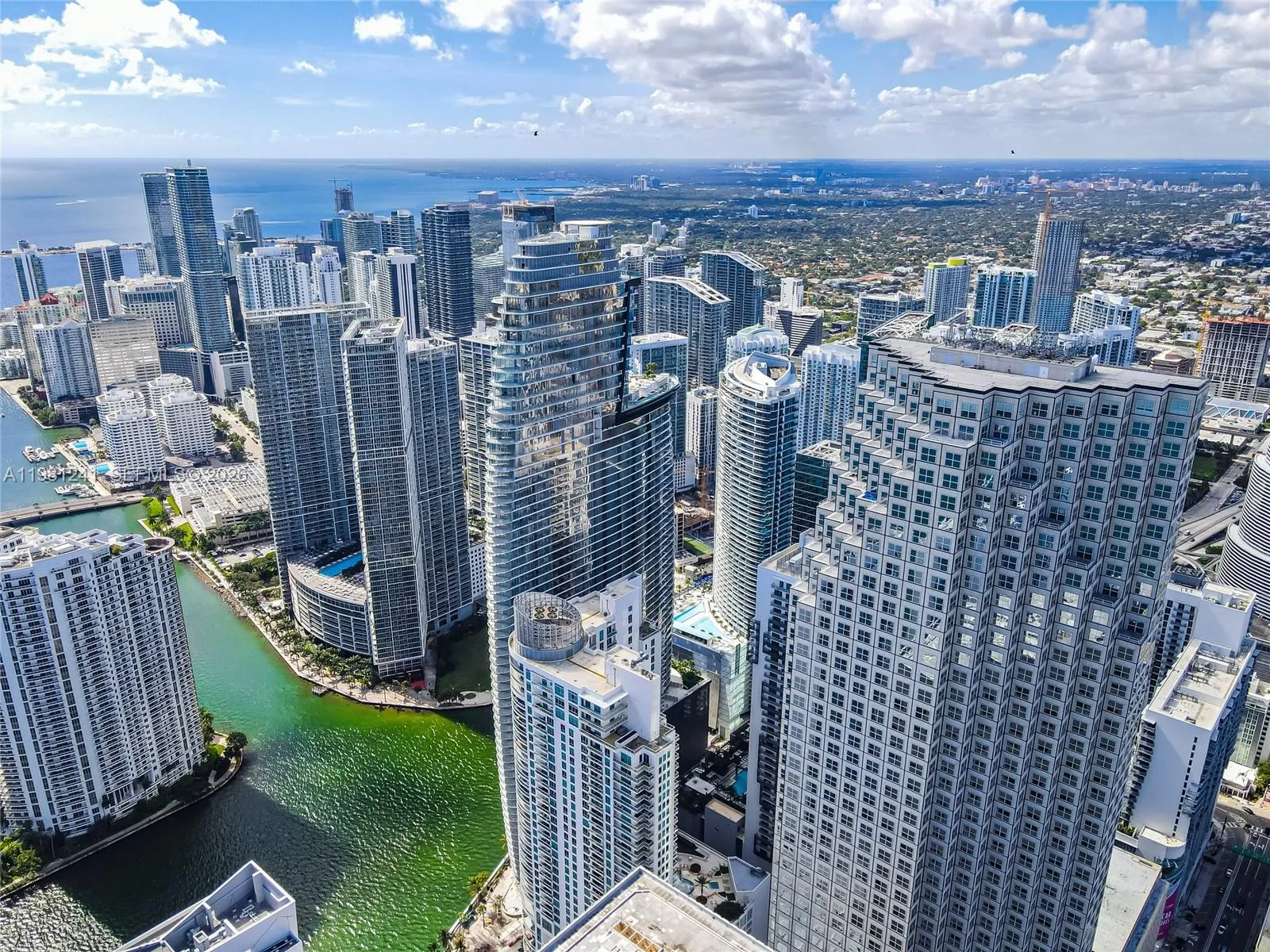 300 S Biscayne Bl T-3309, Miami, Florida 33131, Miami, Florida 33131, 1 Bedroom Bedrooms, ,1 BathroomBathrooms,Residential Lease,For Rent,300 S Biscayne Bl T-3309, Miami, Florida 33131,A11981241