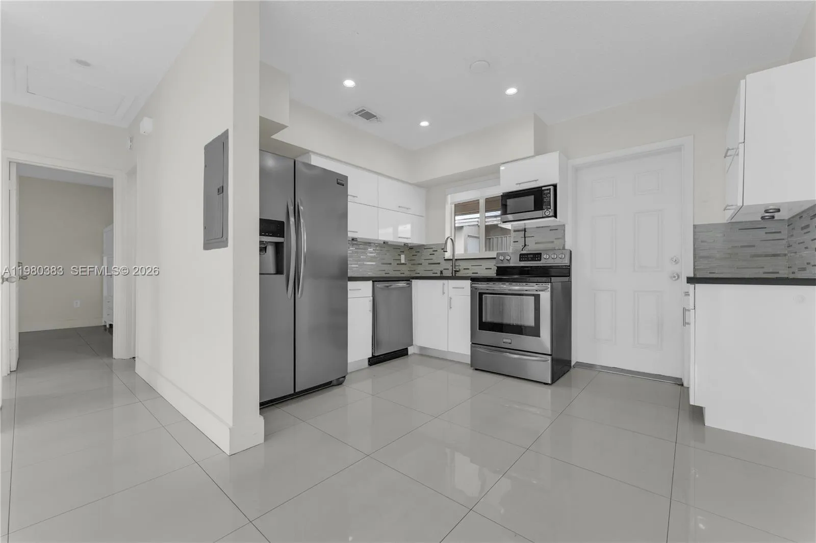 5271 Nw 5th St 5271, Miami, Florida 33126, Miami, Florida 33126, 2 Bedrooms Bedrooms, ,1 BathroomBathrooms,Residential Lease,For Rent,5271 Nw 5th St 5271, Miami, Florida 33126,A11980383