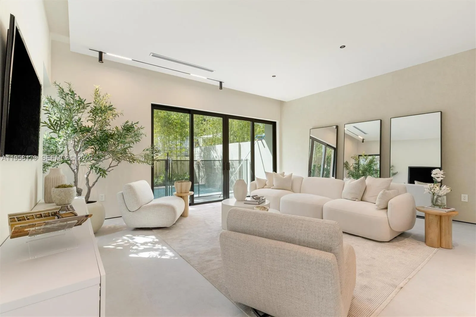 1746 Sw 21st Ter Left, Miami, Florida 33145, Miami, Florida 33145, 4 Bedrooms Bedrooms, ,4 BathroomsBathrooms,Residential,For Sale,1746 Sw 21st Ter Left, Miami, Florida 33145,A11958173