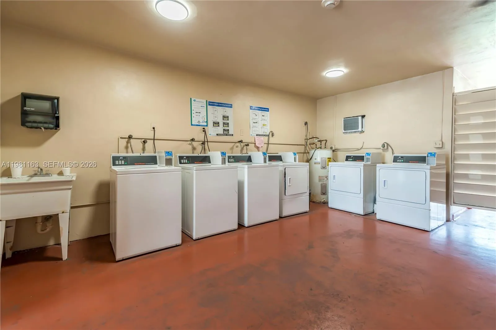 5300 Washington St A137, Hollywood, Florida 33021, Hollywood, Florida 33021, 1 Bedroom Bedrooms, ,1 BathroomBathrooms,Residential,For Sale,5300 Washington St A137, Hollywood, Florida 33021,A11981163