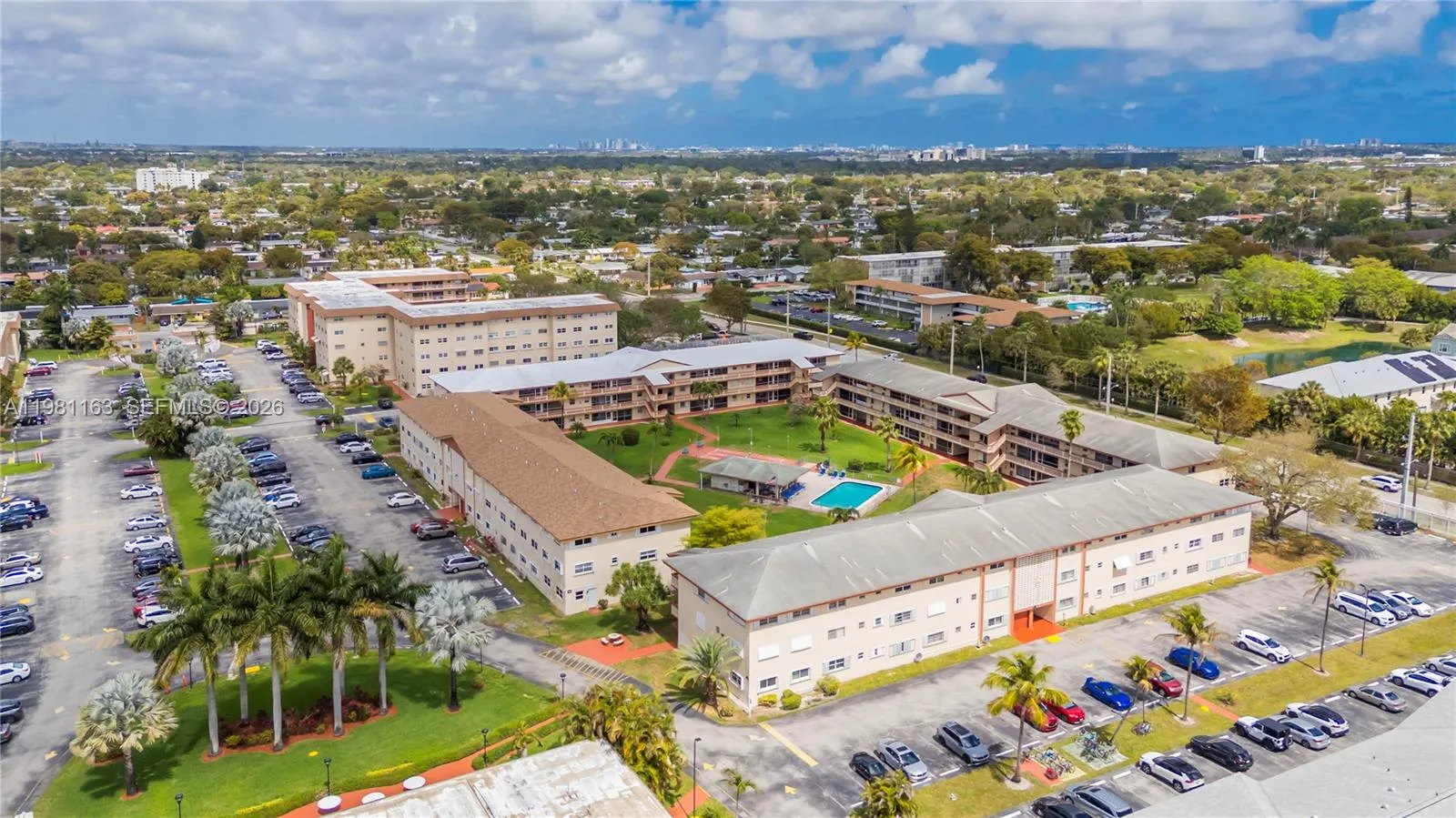 5300 Washington St A137, Hollywood, Florida 33021, Hollywood, Florida 33021, 1 Bedroom Bedrooms, ,1 BathroomBathrooms,Residential,For Sale,5300 Washington St A137, Hollywood, Florida 33021,A11981163