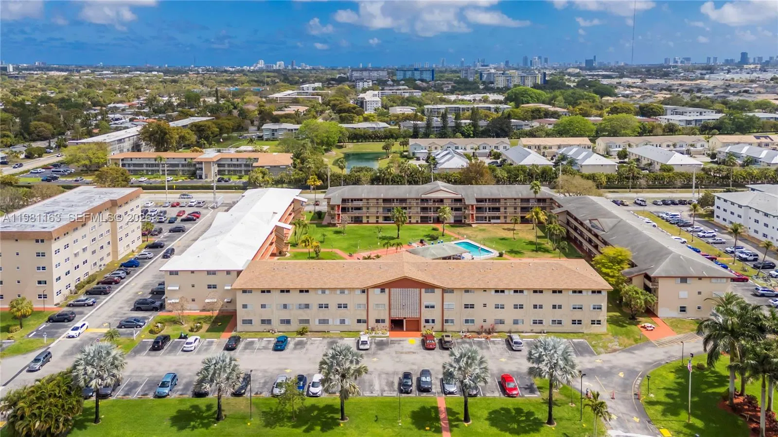 5300 Washington St A137, Hollywood, Florida 33021, Hollywood, Florida 33021, 1 Bedroom Bedrooms, ,1 BathroomBathrooms,Residential,For Sale,5300 Washington St A137, Hollywood, Florida 33021,A11981163