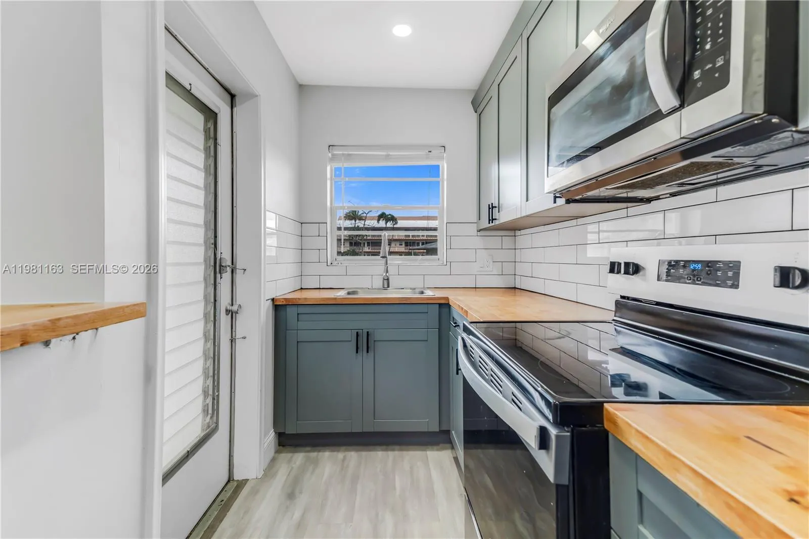 5300 Washington St A137, Hollywood, Florida 33021, Hollywood, Florida 33021, 1 Bedroom Bedrooms, ,1 BathroomBathrooms,Residential,For Sale,5300 Washington St A137, Hollywood, Florida 33021,A11981163