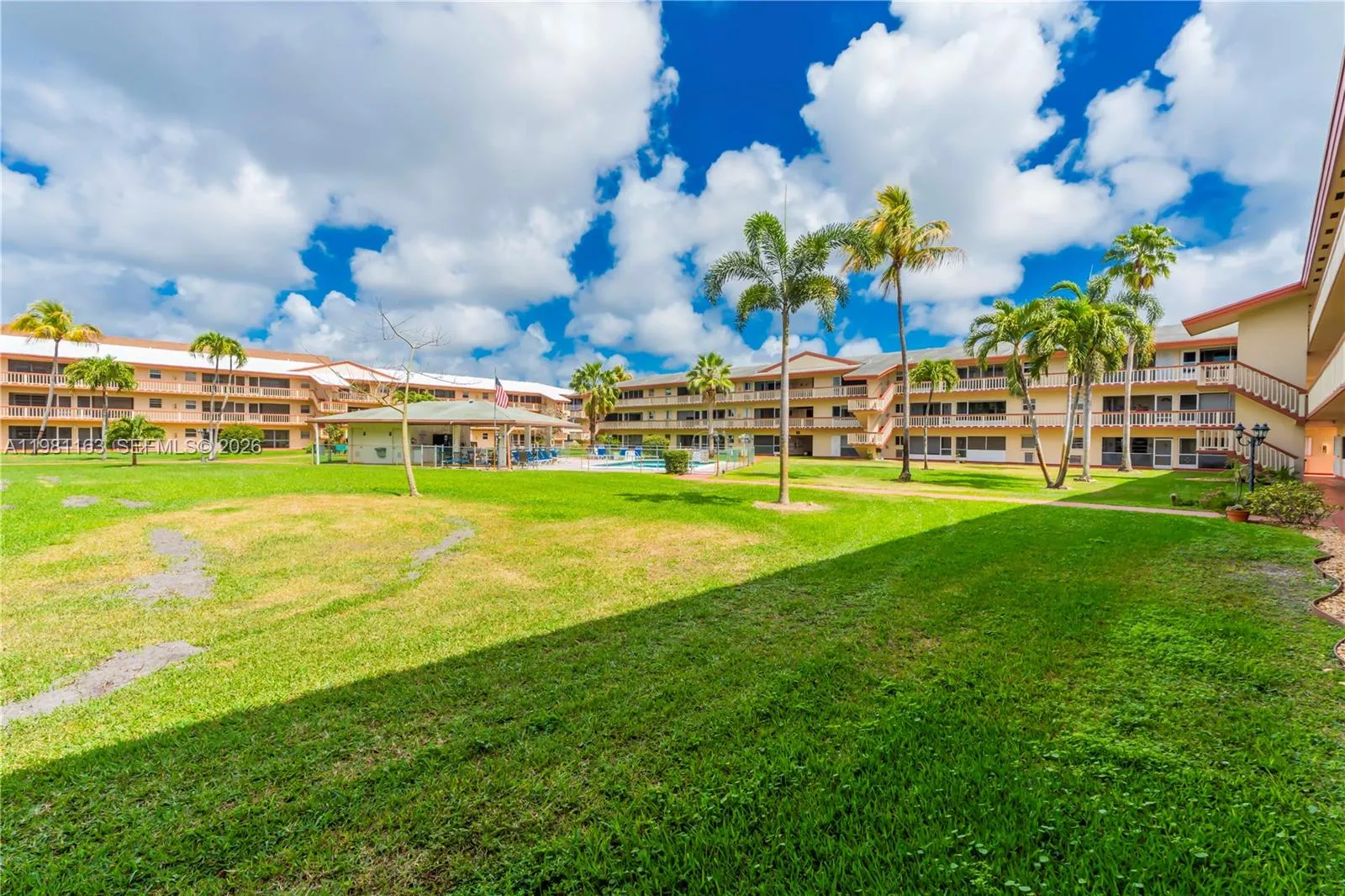 5300 Washington St A137, Hollywood, Florida 33021, Hollywood, Florida 33021, 1 Bedroom Bedrooms, ,1 BathroomBathrooms,Residential,For Sale,5300 Washington St A137, Hollywood, Florida 33021,A11981163