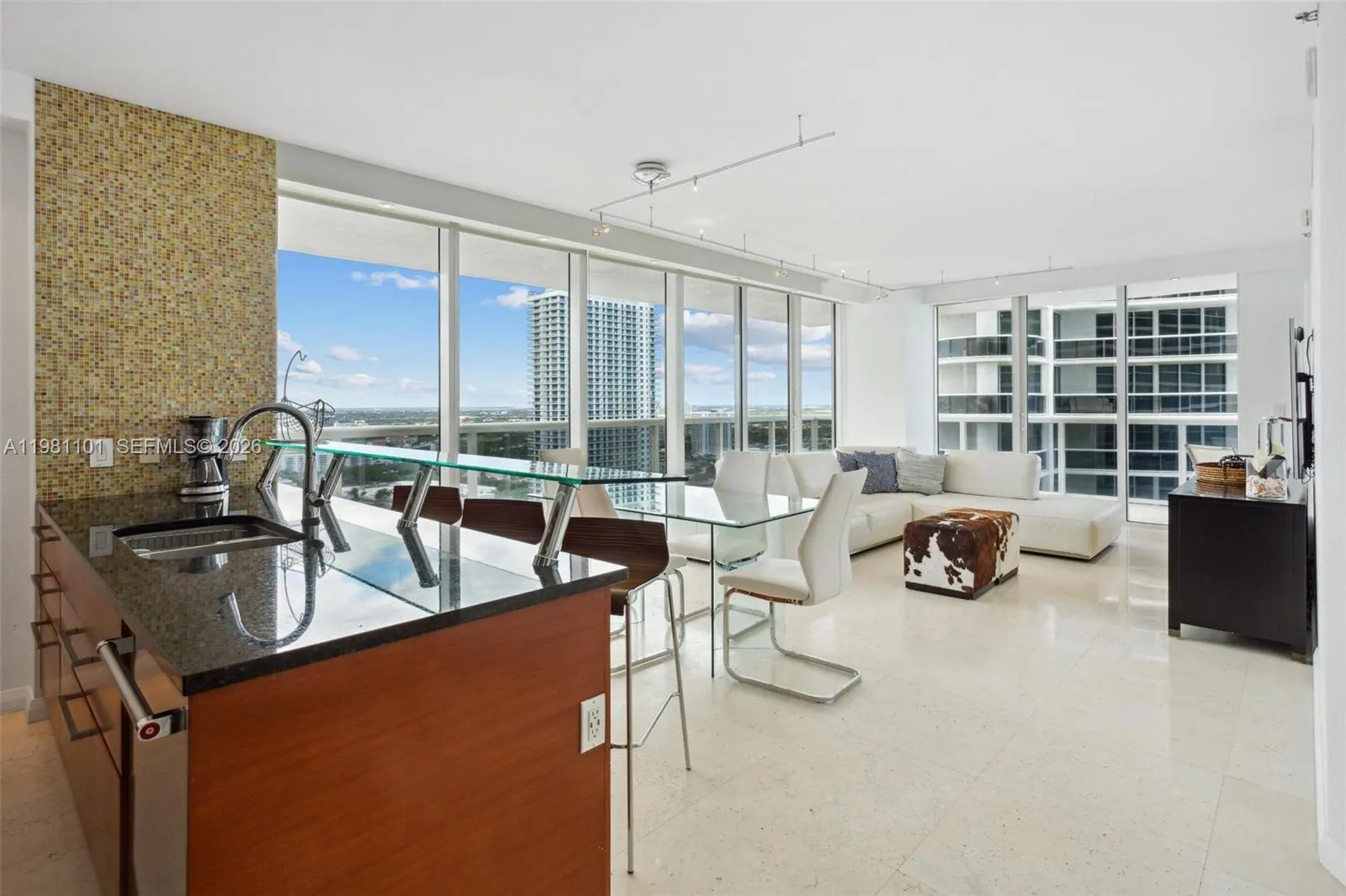 1830 S Ocean Dr 3008, Hallandale Beach, Florida 33, Hallandale Beach, Florida 33009, 2 Bedrooms Bedrooms, ,2 BathroomsBathrooms,Residential Lease,For Rent,1830 S Ocean Dr 3008, Hallandale Beach, Florida 33,A11981101