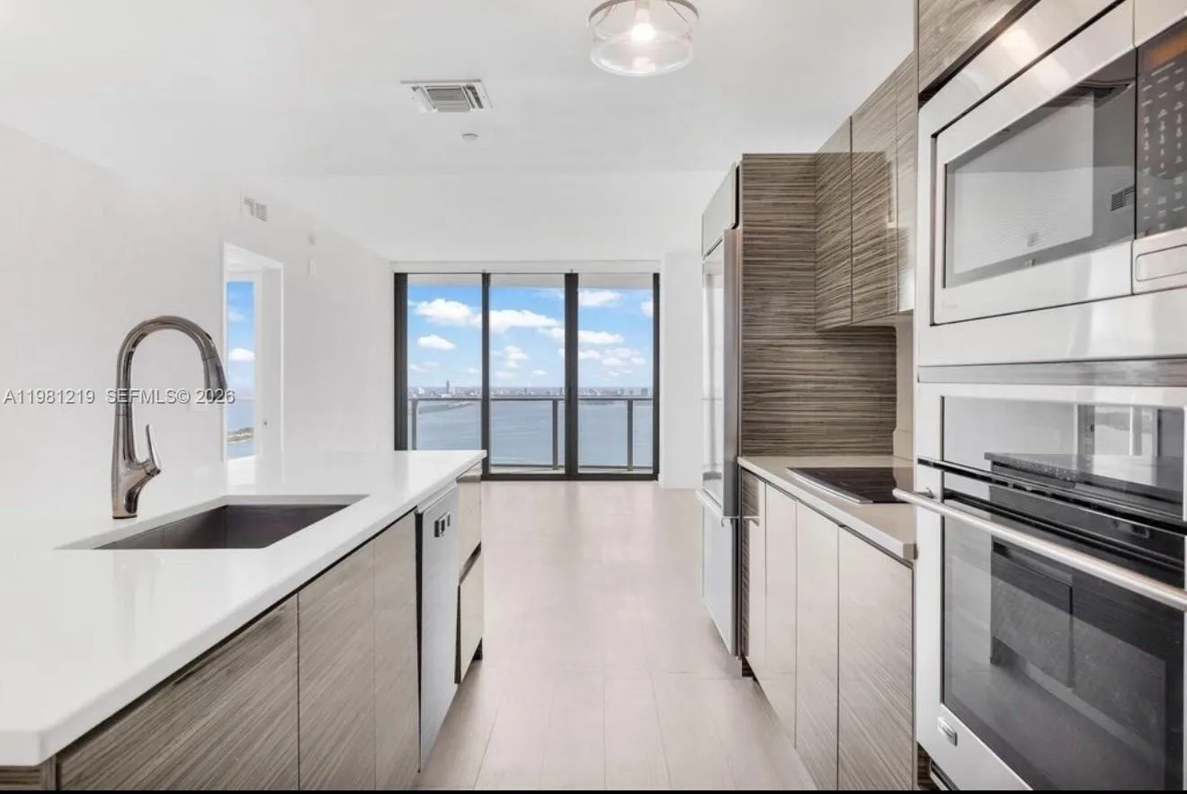 460 Ne 28th St 3907, Miami, Florida 33137, Miami, Florida 33137, 2 Bedrooms Bedrooms, ,2 BathroomsBathrooms,Residential Lease,For Rent,460 Ne 28th St 3907, Miami, Florida 33137,A11981219
