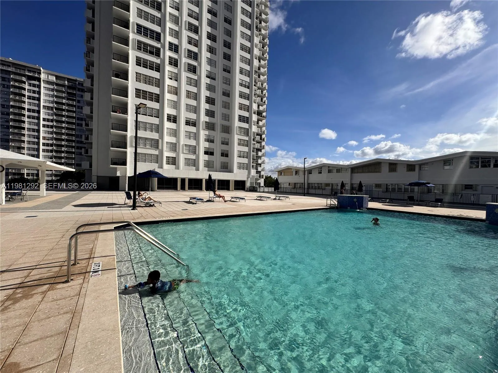 2750 Ne 183rd St 2103, Aventura, Florida 33160, Aventura, Florida 33160, 2 Bedrooms Bedrooms, ,2 BathroomsBathrooms,Residential,For Sale,2750 Ne 183rd St 2103, Aventura, Florida 33160,A11981292