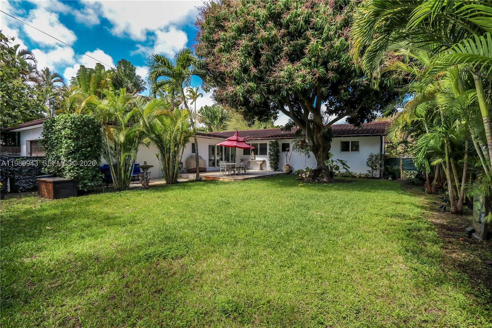 1628 Monroe St, Hollywood, Florida 33020, Hollywood, Florida 33020, 4 Bedrooms Bedrooms, ,3 BathroomsBathrooms,Residential,For Sale,1628 Monroe St, Hollywood, Florida 33020,A11980943