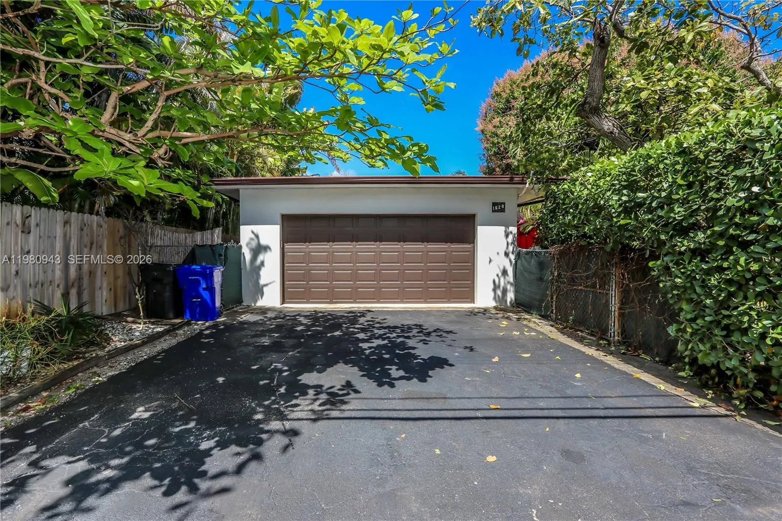 1628 Monroe St, Hollywood, Florida 33020, Hollywood, Florida 33020, 4 Bedrooms Bedrooms, ,3 BathroomsBathrooms,Residential,For Sale,1628 Monroe St, Hollywood, Florida 33020,A11980943