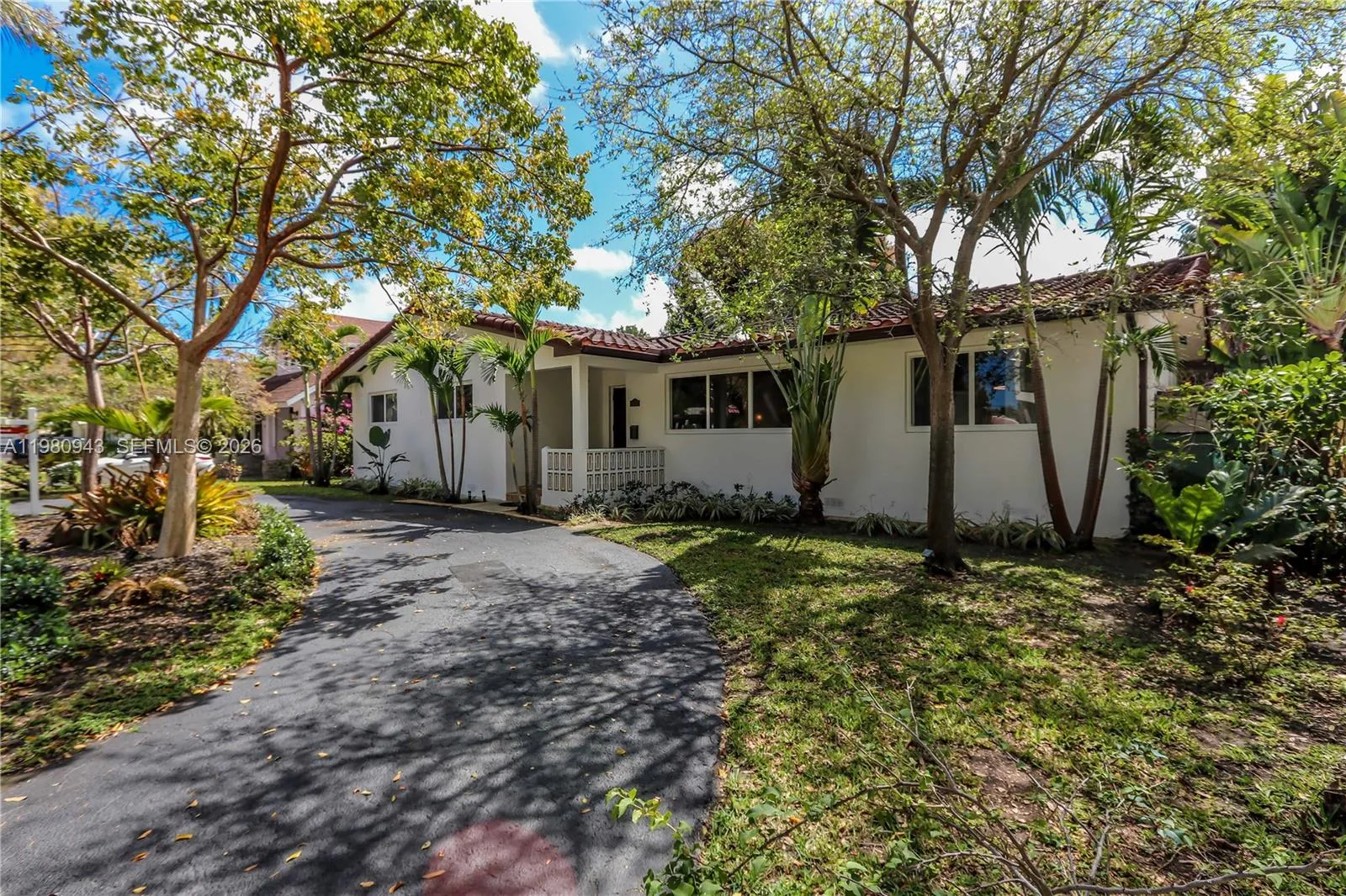 1628 Monroe St, Hollywood, Florida 33020, Hollywood, Florida 33020, 4 Bedrooms Bedrooms, ,3 BathroomsBathrooms,Residential,For Sale,1628 Monroe St, Hollywood, Florida 33020,A11980943
