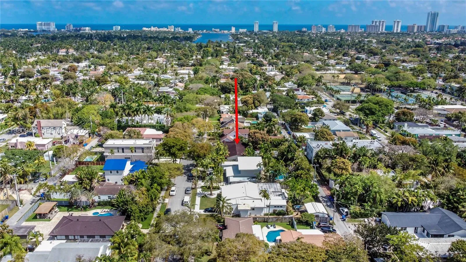 1628 Monroe St, Hollywood, Florida 33020, Hollywood, Florida 33020, 4 Bedrooms Bedrooms, ,3 BathroomsBathrooms,Residential,For Sale,1628 Monroe St, Hollywood, Florida 33020,A11980943