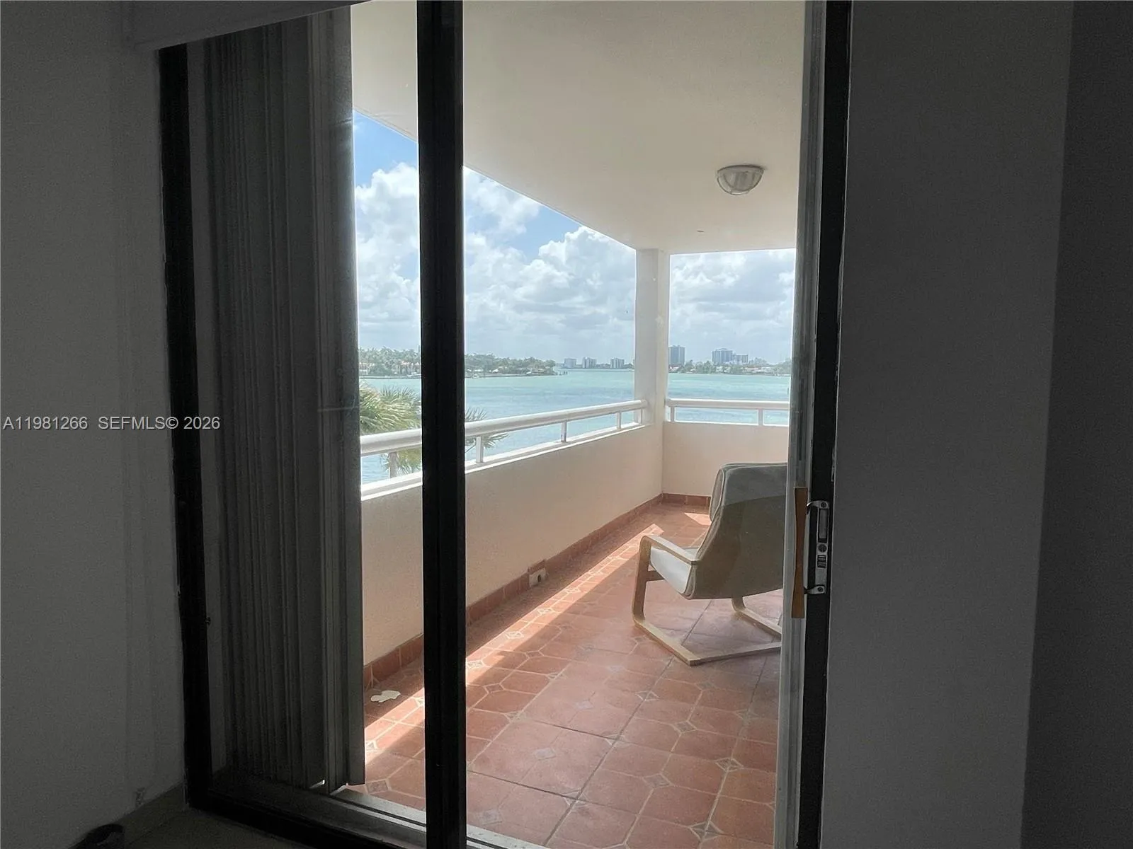 Miami Beach, Florida 33141, 1 Bedroom Bedrooms, ,1 BathroomBathrooms,Residential Lease,For Rent,A11981266