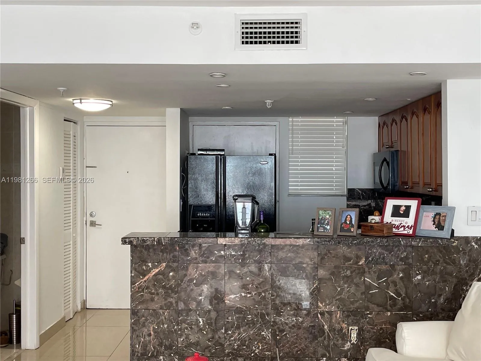 Miami Beach, Florida 33141, 1 Bedroom Bedrooms, ,1 BathroomBathrooms,Residential Lease,For Rent,A11981266