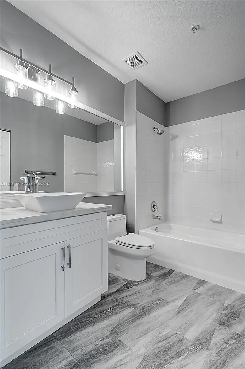 4700 Sw 160th Ave 415, Miramar, Florida 33027, Miramar, Florida 33027, 1 Bedroom Bedrooms, ,1 BathroomBathrooms,Residential Lease,For Rent,4700 Sw 160th Ave 415, Miramar, Florida 33027,A11981302