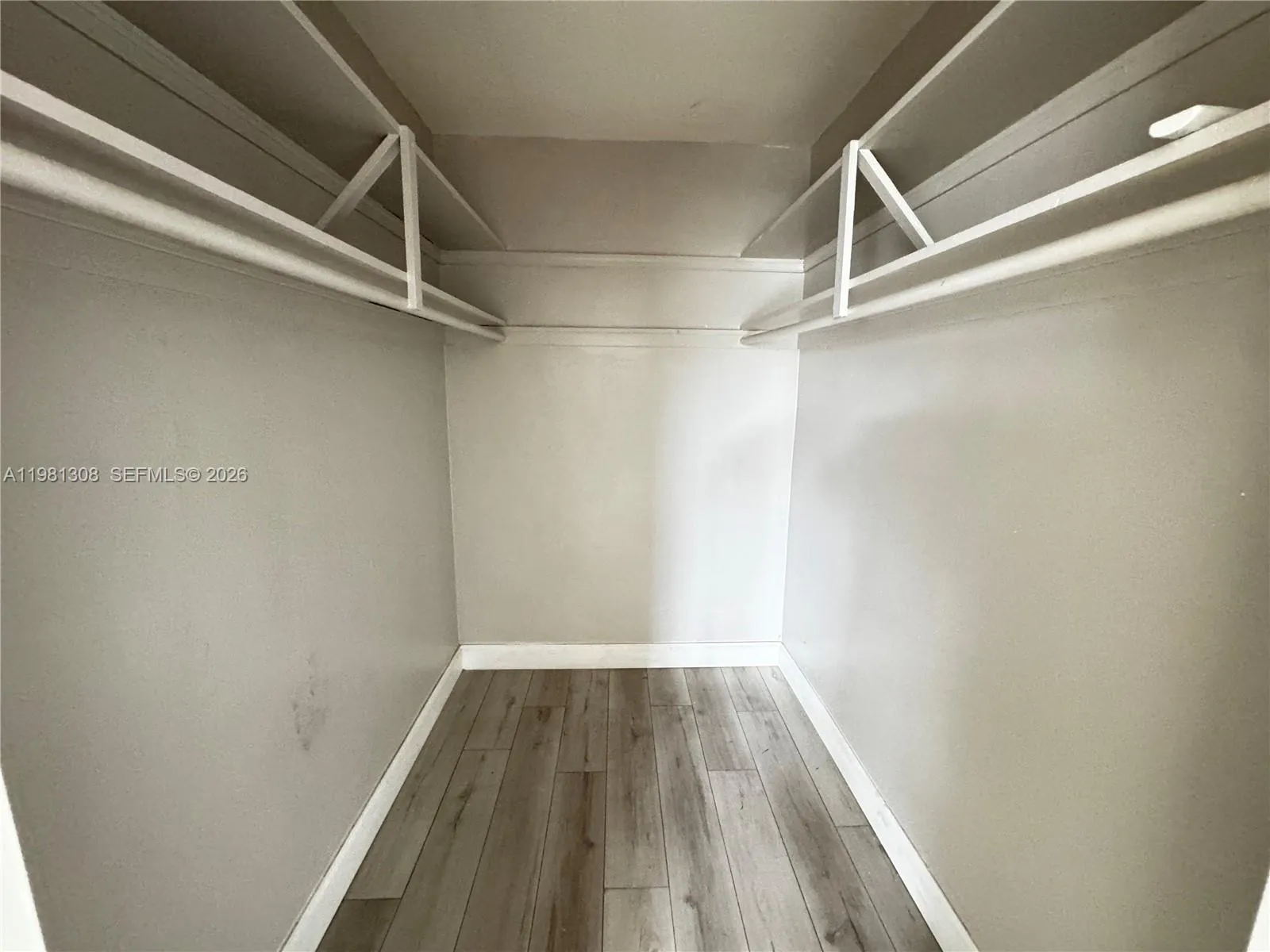 500 13th St 9, Miami Beach, Florida 33139, Miami Beach, Florida 33139, ,1 BathroomBathrooms,Residential Lease,For Rent,500 13th St 9, Miami Beach, Florida 33139,A11981308