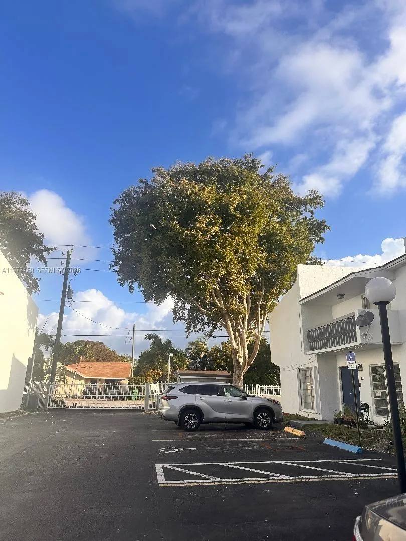 9400 Sw 170th St 103, Palmetto Bay, Florida 33157, Palmetto Bay, Florida 33157, 3 Bedrooms Bedrooms, ,2 BathroomsBathrooms,Residential,For Sale,9400 Sw 170th St 103, Palmetto Bay, Florida 33157,A11978459