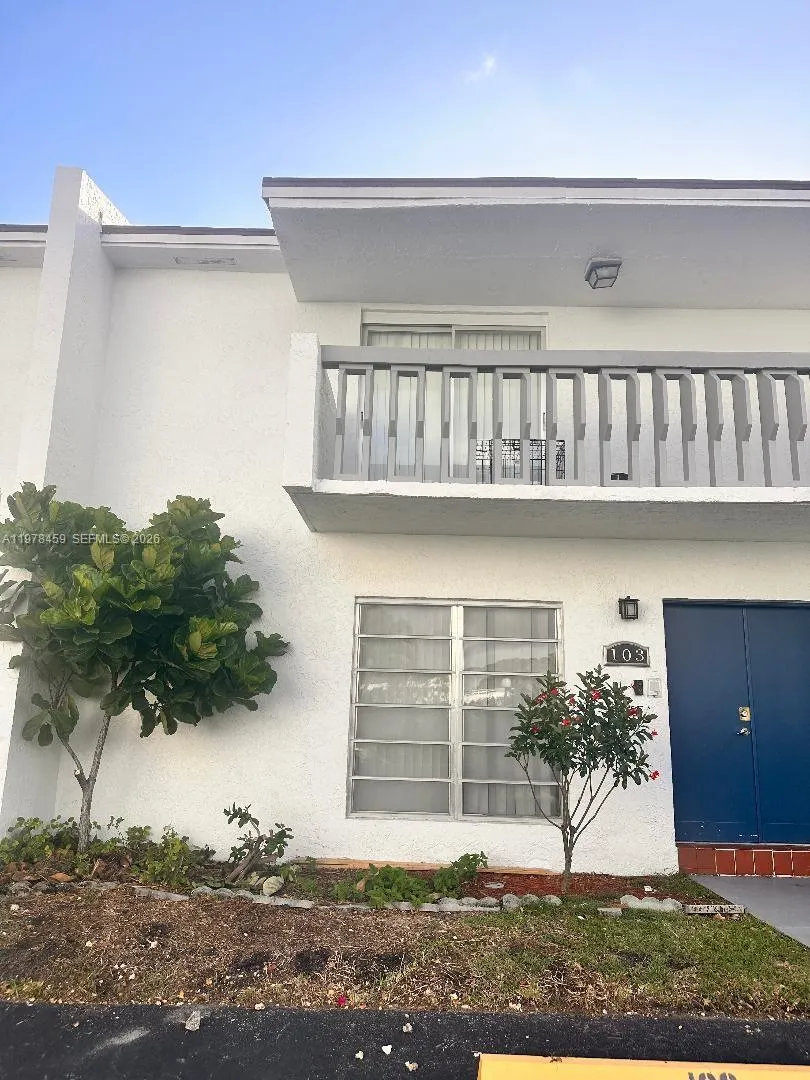 9400 Sw 170th St 103, Palmetto Bay, Florida 33157, Palmetto Bay, Florida 33157, 3 Bedrooms Bedrooms, ,2 BathroomsBathrooms,Residential,For Sale,9400 Sw 170th St 103, Palmetto Bay, Florida 33157,A11978459