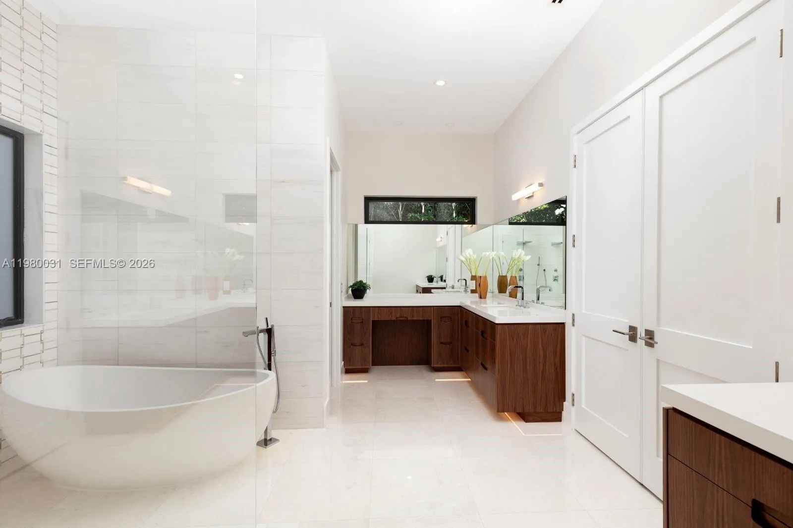 6065 Sw 109th St, Pinecrest, Florida 33156, Pinecrest, Florida 33156, 6 Bedrooms Bedrooms, ,7 BathroomsBathrooms,Residential Lease,For Rent,6065 Sw 109th St, Pinecrest, Florida 33156,A11980031