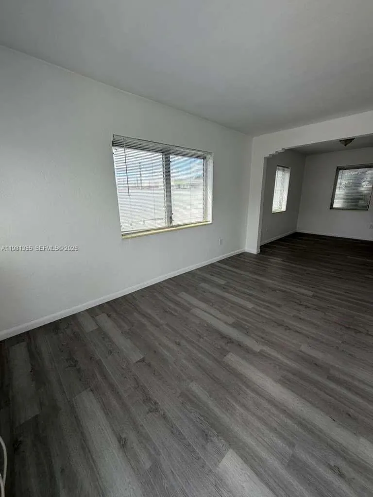 1565 Sw 6th St 5, Miami, Florida 33135, Miami, Florida 33135, 1 Bedroom Bedrooms, ,1 BathroomBathrooms,Residential Lease,For Rent,1565 Sw 6th St 5, Miami, Florida 33135,A11981355