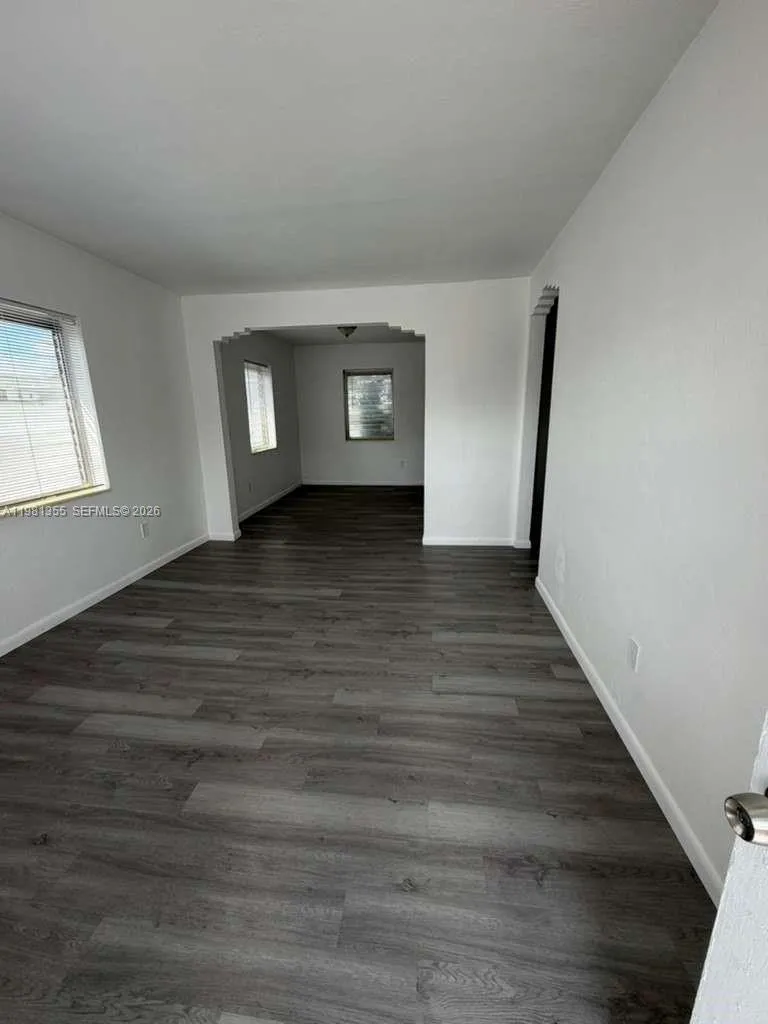 1565 Sw 6th St 5, Miami, Florida 33135, Miami, Florida 33135, 1 Bedroom Bedrooms, ,1 BathroomBathrooms,Residential Lease,For Rent,1565 Sw 6th St 5, Miami, Florida 33135,A11981355