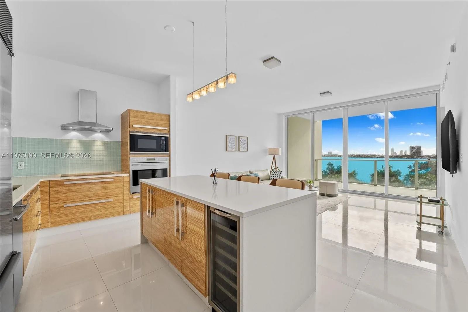 2020 N Bayshore Dr 605, Miami, Florida 33137, Miami, Florida 33137, 1 Bedroom Bedrooms, ,2 BathroomsBathrooms,Residential Lease,For Rent,2020 N Bayshore Dr 605, Miami, Florida 33137,A11975099