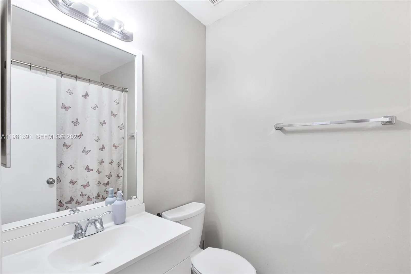 2836 W River Run Cir W, Miramar, Florida 33025, Miramar, Florida 33025, 3 Bedrooms Bedrooms, ,2 BathroomsBathrooms,Residential,For Sale,2836 W River Run Cir W, Miramar, Florida 33025,A11981391