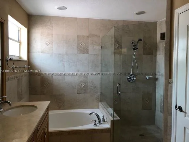 5273 Nw 113th Ave, Doral, Florida 33178, Doral, Florida 33178, 4 Bedrooms Bedrooms, ,2 BathroomsBathrooms,Residential Lease,For Rent,5273 Nw 113th Ave, Doral, Florida 33178,A11980976