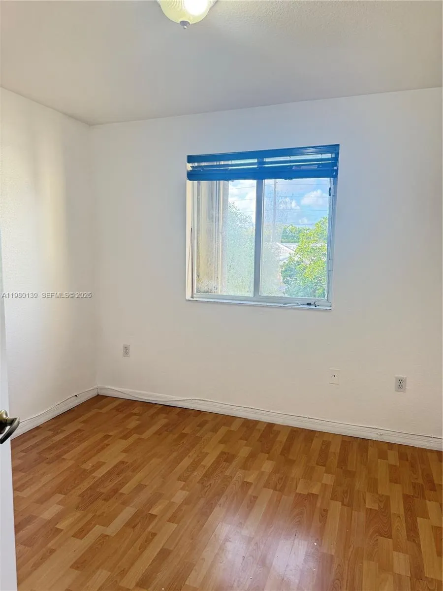 8838 W Flagler St 209, Miami, Florida 33174, Miami, Florida 33174, 3 Bedrooms Bedrooms, ,2 BathroomsBathrooms,Residential Lease,For Rent,8838 W Flagler St 209, Miami, Florida 33174,A11980139