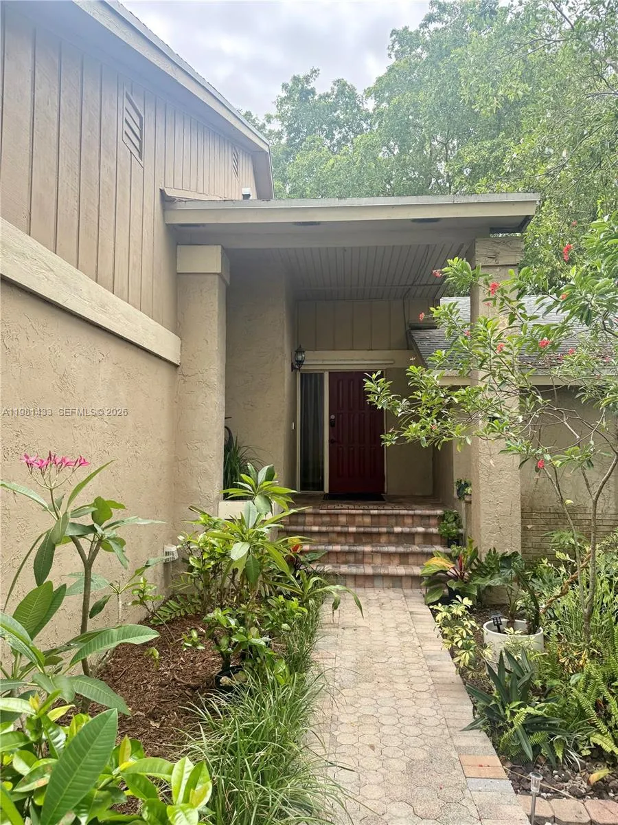 5119 Sw 153rd Pl N, Miami, Florida 33185, Miami, Florida 33185, 3 Bedrooms Bedrooms, 1 Room Rooms,2 BathroomsBathrooms,Residential,For Sale,5119 Sw 153rd Pl N, Miami, Florida 33185,A11981433