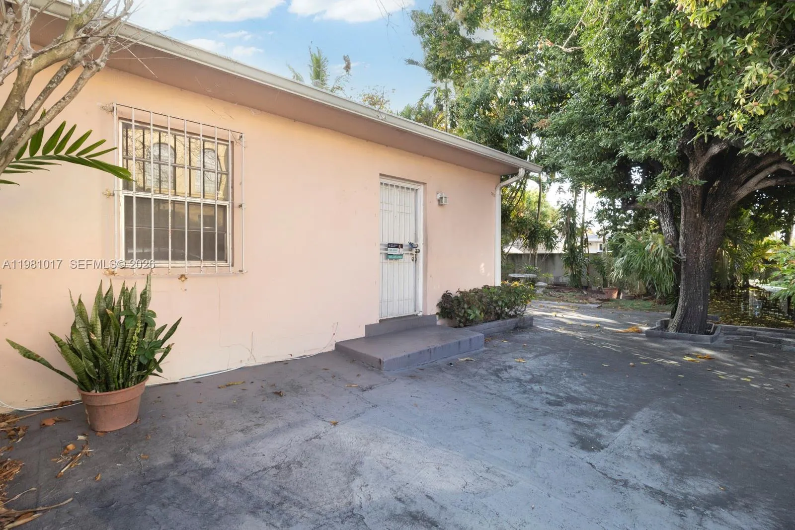 101 Sw 24th Ave 0, Miami, Florida 33135, Miami, Florida 33135, 3 Bedrooms Bedrooms, ,2 BathroomsBathrooms,Residential Lease,For Rent,101 Sw 24th Ave 0, Miami, Florida 33135,A11981017