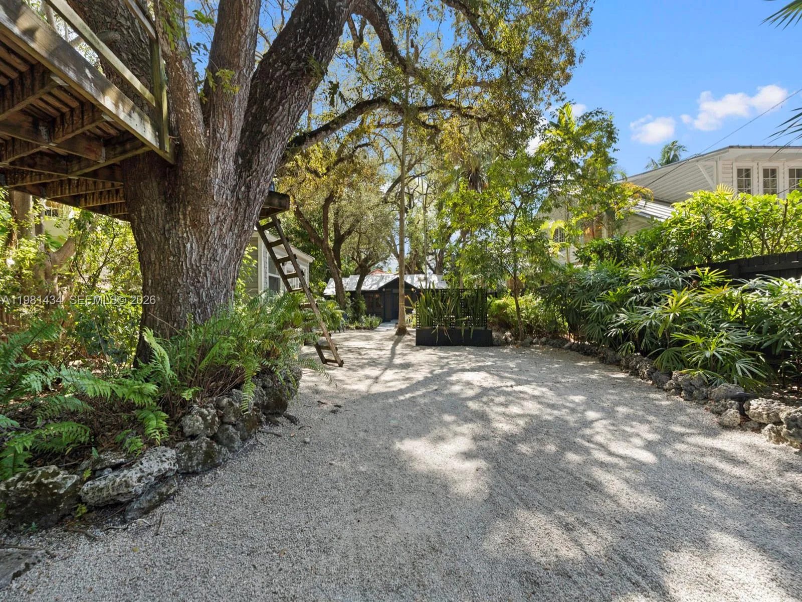 3558 Royal Palm Ave, Miami, Florida 33133, Miami, Florida 33133, 2 Bedrooms Bedrooms, ,1 BathroomBathrooms,Residential,For Sale,3558 Royal Palm Ave, Miami, Florida 33133,A11981434