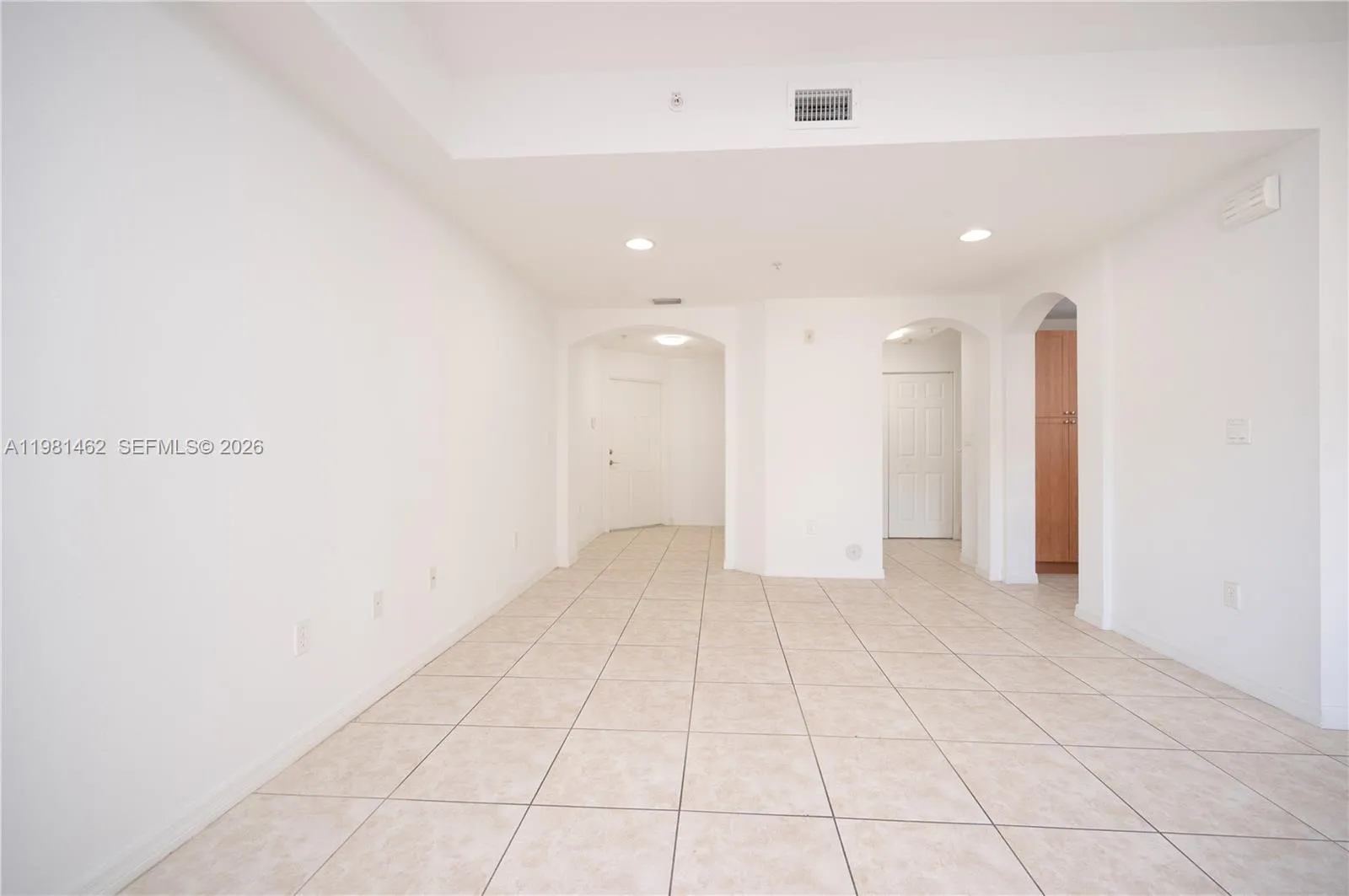 10885 Nw 89th Ter 211, Doral, Florida 33178, Doral, Florida 33178, 3 Bedrooms Bedrooms, ,2 BathroomsBathrooms,Residential Lease,For Rent,10885 Nw 89th Ter 211, Doral, Florida 33178,A11981462