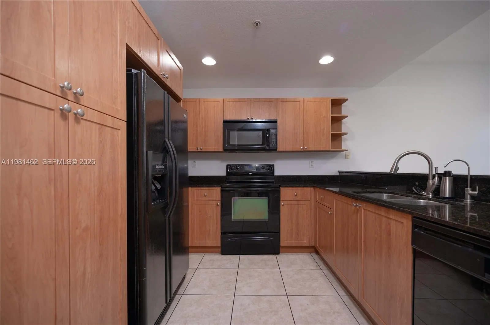 10885 Nw 89th Ter 211, Doral, Florida 33178, Doral, Florida 33178, 3 Bedrooms Bedrooms, ,2 BathroomsBathrooms,Residential Lease,For Rent,10885 Nw 89th Ter 211, Doral, Florida 33178,A11981462