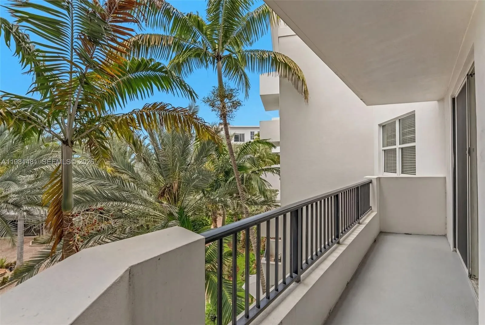 2421 Ne 65th St 403, Fort Lauderdale, Florida 3330, Fort Lauderdale, Florida 33308, 2 Bedrooms Bedrooms, ,2 BathroomsBathrooms,Residential,For Sale,2421 Ne 65th St 403, Fort Lauderdale, Florida 3330,A11981481