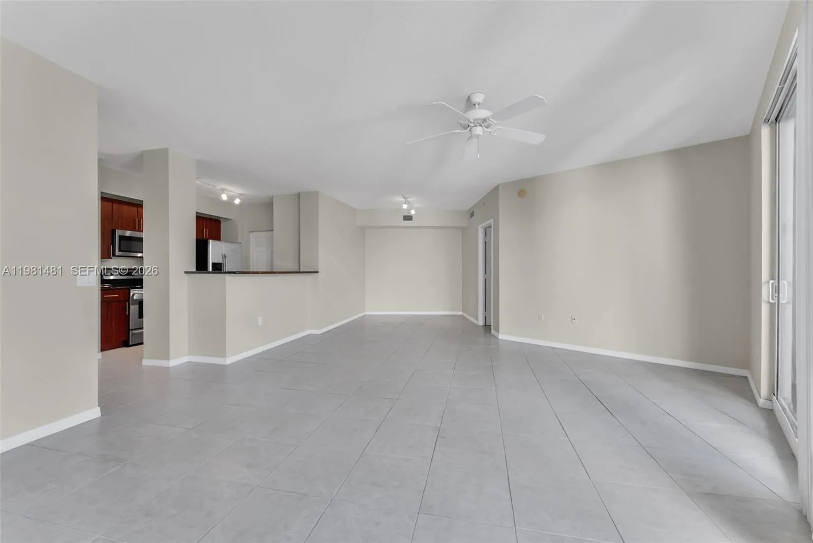 2421 Ne 65th St 403, Fort Lauderdale, Florida 3330, Fort Lauderdale, Florida 33308, 2 Bedrooms Bedrooms, ,2 BathroomsBathrooms,Residential,For Sale,2421 Ne 65th St 403, Fort Lauderdale, Florida 3330,A11981481