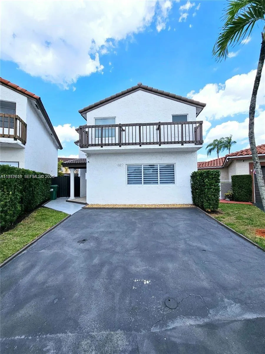 13217 Sw 9th Ln 1, Miami, Florida 33184, Miami, Florida 33184, 3 Bedrooms Bedrooms, ,2 BathroomsBathrooms,Residential Lease,For Rent,13217 Sw 9th Ln 1, Miami, Florida 33184,A11977631