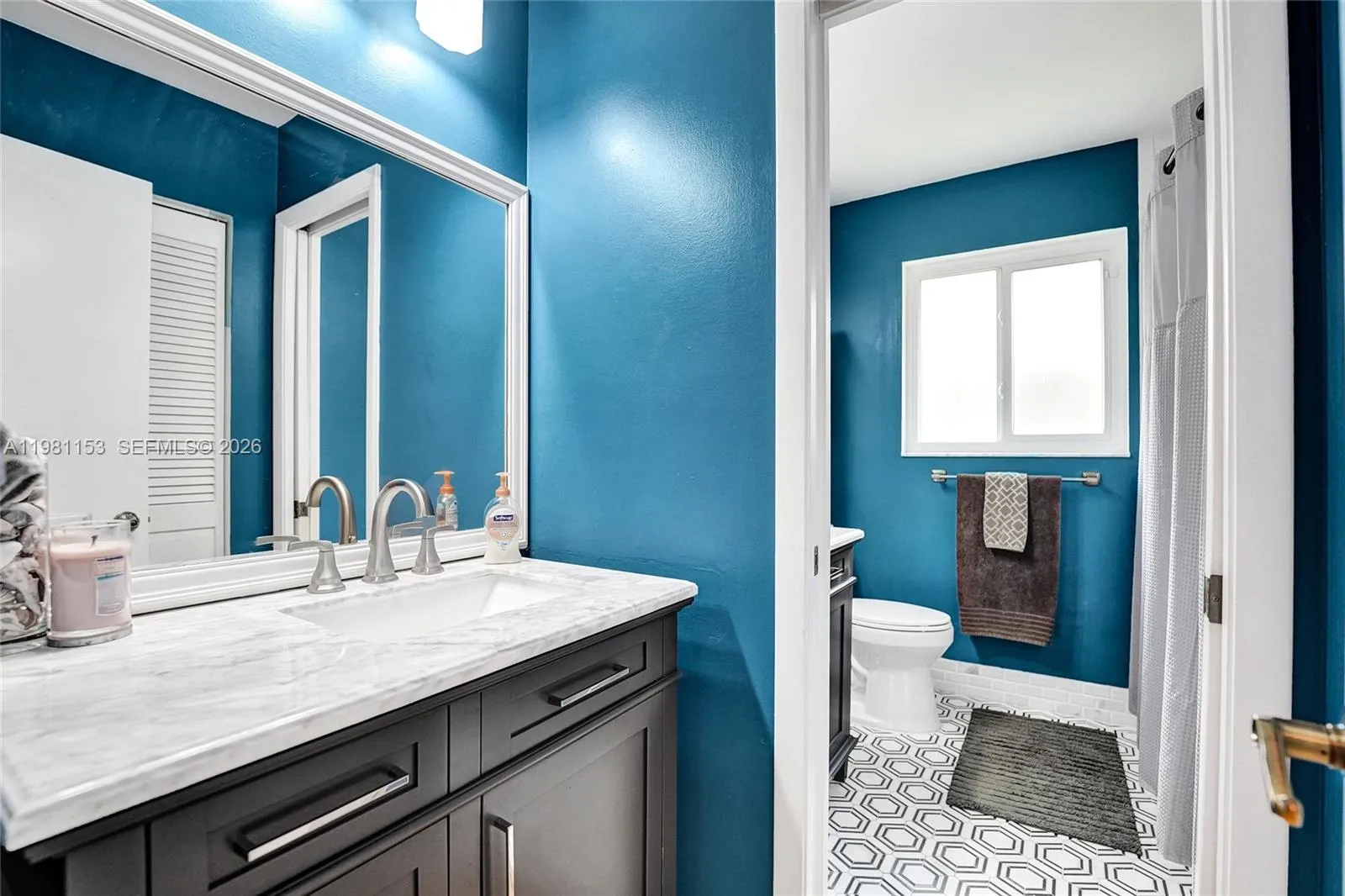 1741 W Oak Knoll Cir, Davie, Florida 33324, Davie, Florida 33324, 3 Bedrooms Bedrooms, ,2 BathroomsBathrooms,Residential,For Sale,1741 W Oak Knoll Cir, Davie, Florida 33324,A11981153