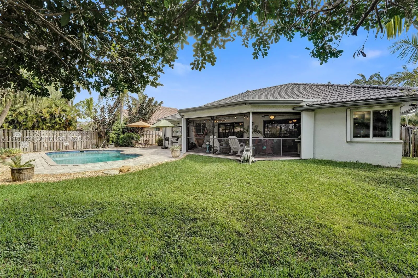 1741 W Oak Knoll Cir, Davie, Florida 33324, Davie, Florida 33324, 3 Bedrooms Bedrooms, ,2 BathroomsBathrooms,Residential,For Sale,1741 W Oak Knoll Cir, Davie, Florida 33324,A11981153