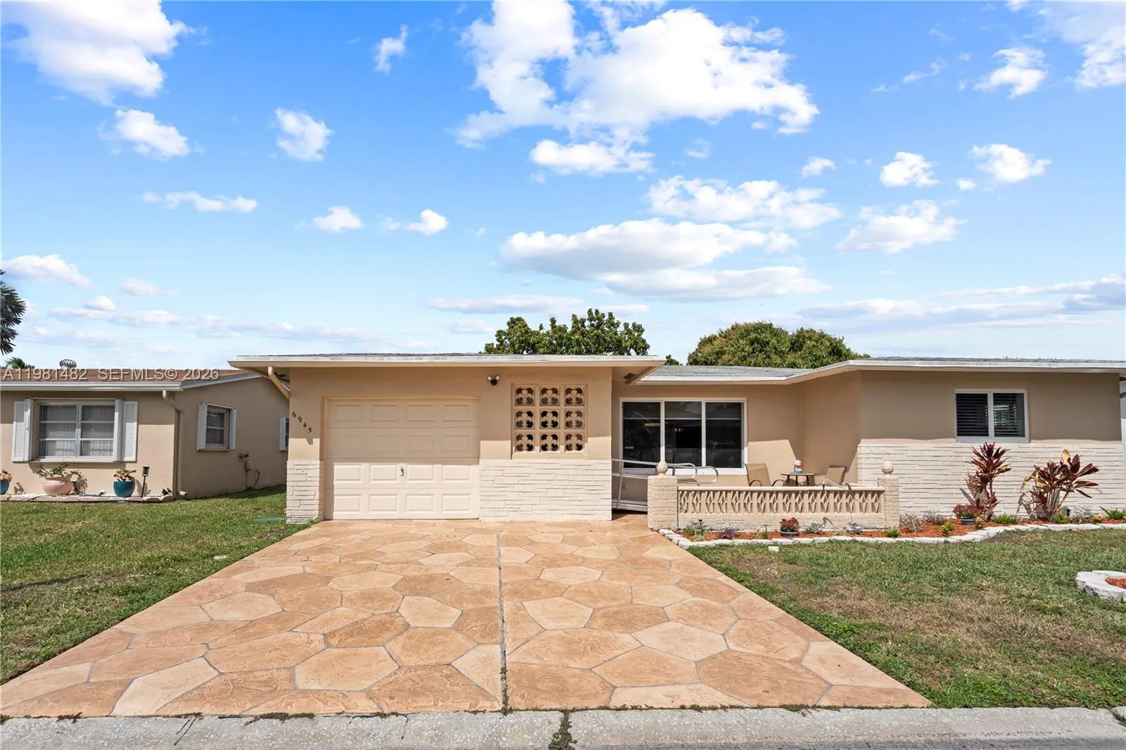 6945 Nw 17th St, Margate, Florida 33063, Margate, Florida 33063, 2 Bedrooms Bedrooms, ,2 BathroomsBathrooms,Residential,For Sale,6945 Nw 17th St, Margate, Florida 33063,A11981482