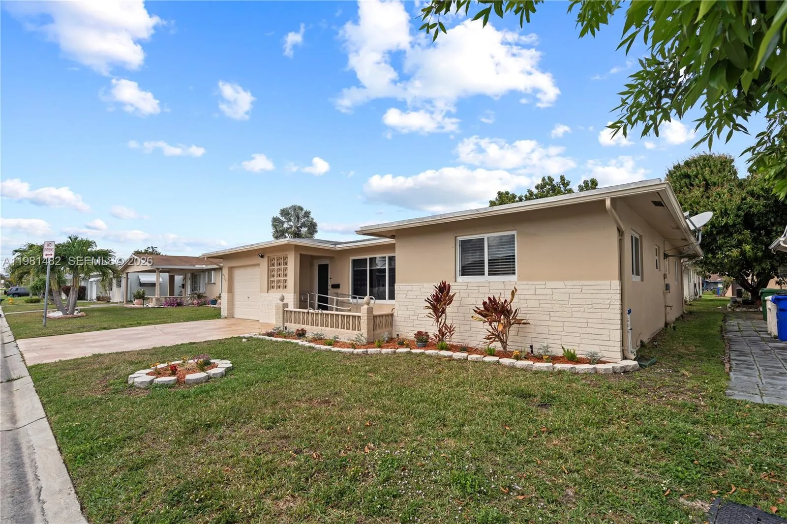 6945 Nw 17th St, Margate, Florida 33063, Margate, Florida 33063, 2 Bedrooms Bedrooms, ,2 BathroomsBathrooms,Residential,For Sale,6945 Nw 17th St, Margate, Florida 33063,A11981482