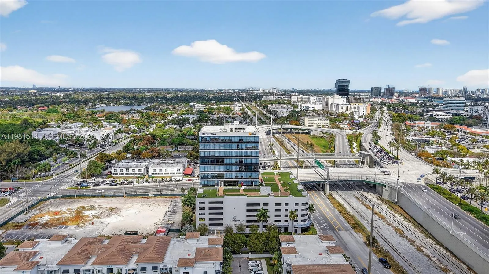 20200 W Dixie Hwy 901 Hwy, Miami, Florida 33180, Miami, Florida 33180, ,Commercial Sale,For Sale,20200 W Dixie Hwy 901 Hwy, Miami, Florida 33180,A11981514