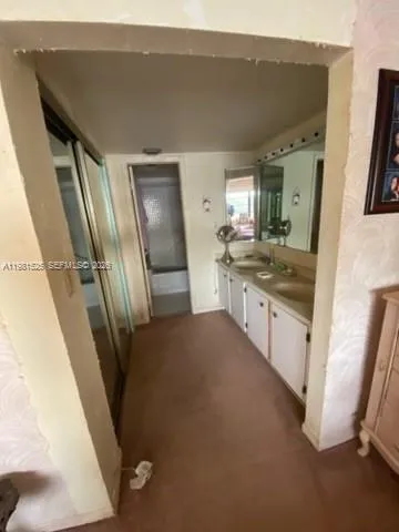 1100 Colony Point Cir 201, Pembroke Pines, Florida, Pembroke Pines, Florida 33026, 2 Bedrooms Bedrooms, ,2 BathroomsBathrooms,Residential,For Sale,1100 Colony Point Cir 201, Pembroke Pines, Florida,A11981525